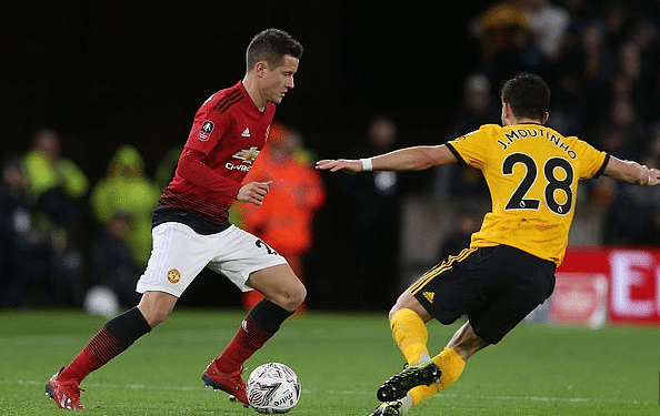 用强势表现 用强势表现